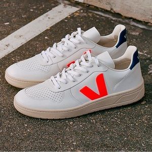 Women’s Veja V10 Sneakers